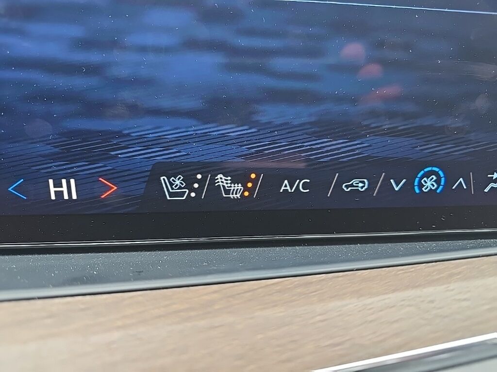 2025 Chevrolet Suburban High Country 4WD Fond du Lac WI 2025 Chevrolet Suburban High Country 4WD Fond du Lac WI