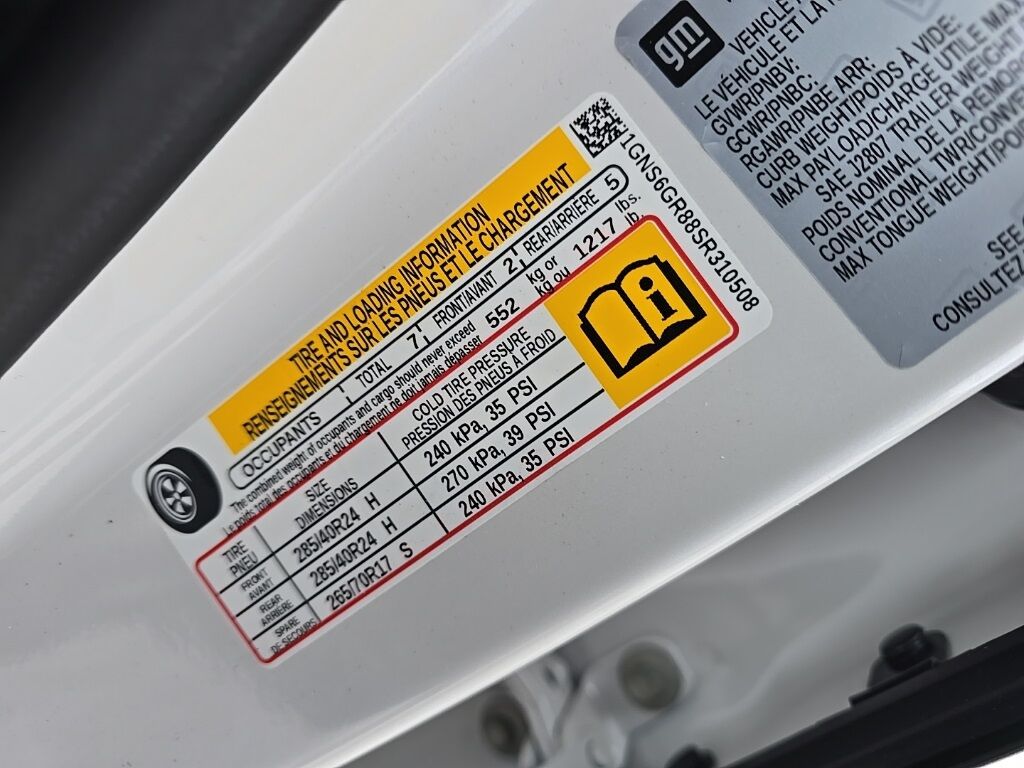 2025 Chevrolet Suburban High Country 4WD Fond du Lac WI 2025 Chevrolet Suburban High Country 4WD Fond du Lac WI