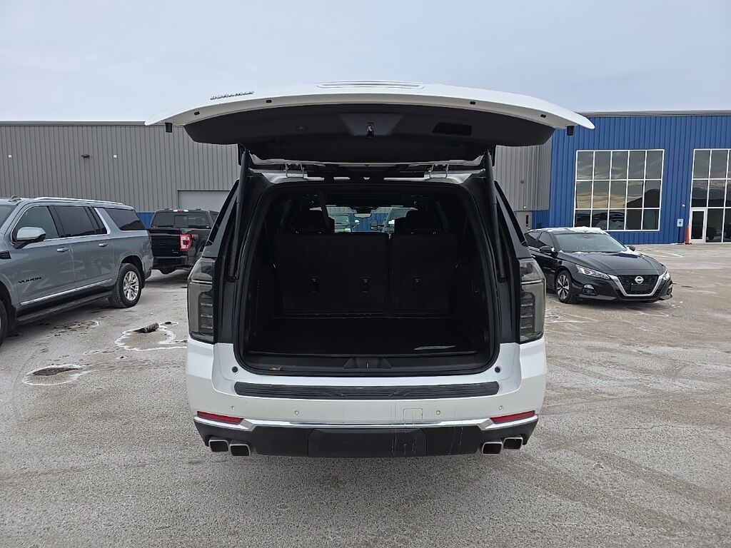 2025 Chevrolet Suburban High Country 4WD Fond du Lac WI 2025 Chevrolet Suburban High Country 4WD Fond du Lac WI