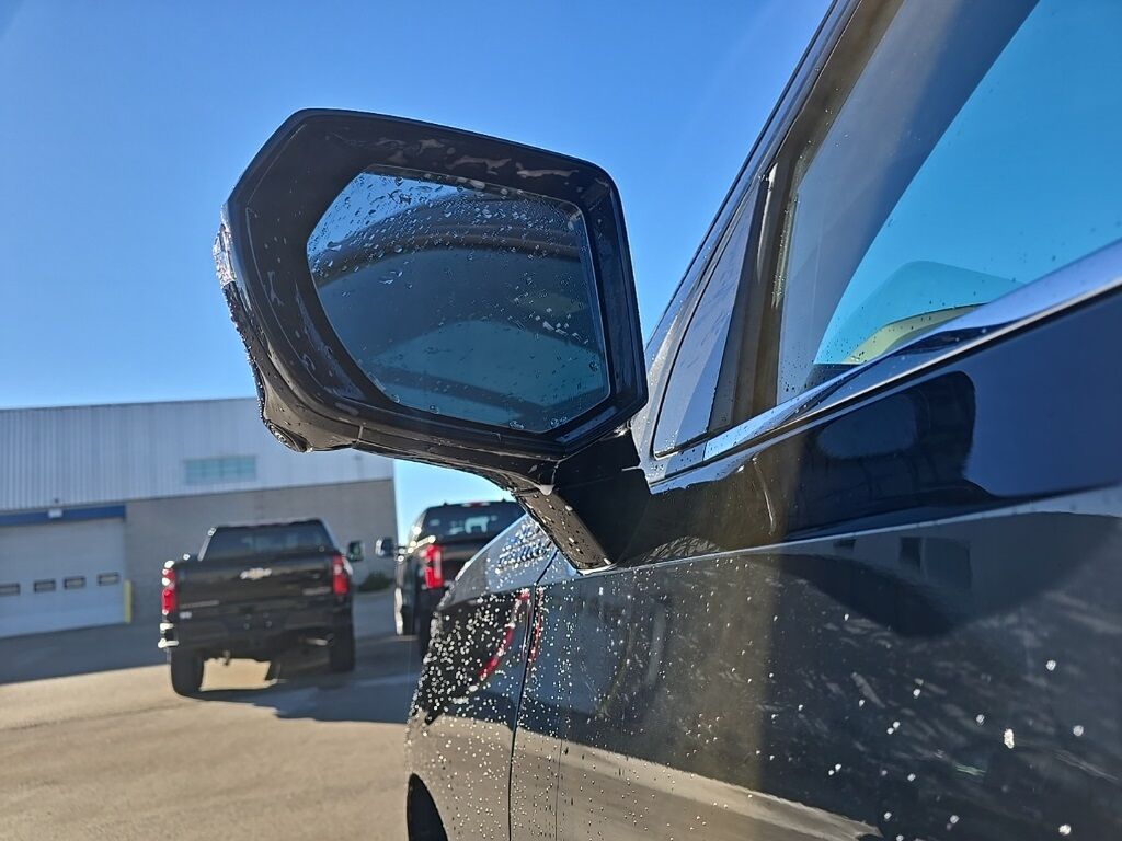 2025 Chevrolet Suburban High Country 4WD Fond du Lac WI 2025 Chevrolet Suburban High Country 4WD Fond du Lac WI