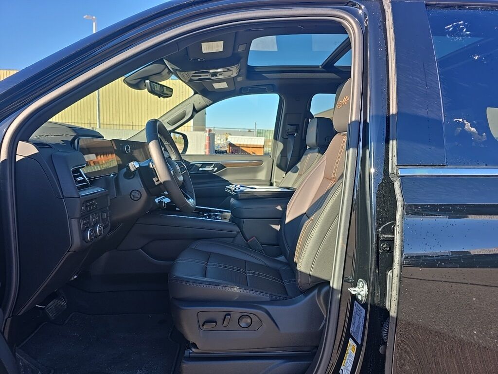 2025 Chevrolet Suburban High Country 4WD Fond du Lac WI 2025 Chevrolet Suburban High Country 4WD Fond du Lac WI