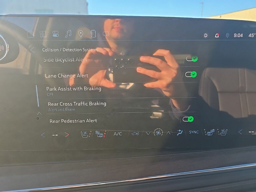 2025 Chevrolet Suburban High Country 4WD Minocqua WI 2025 Chevrolet Suburban High Country 4WD Minocqua WI