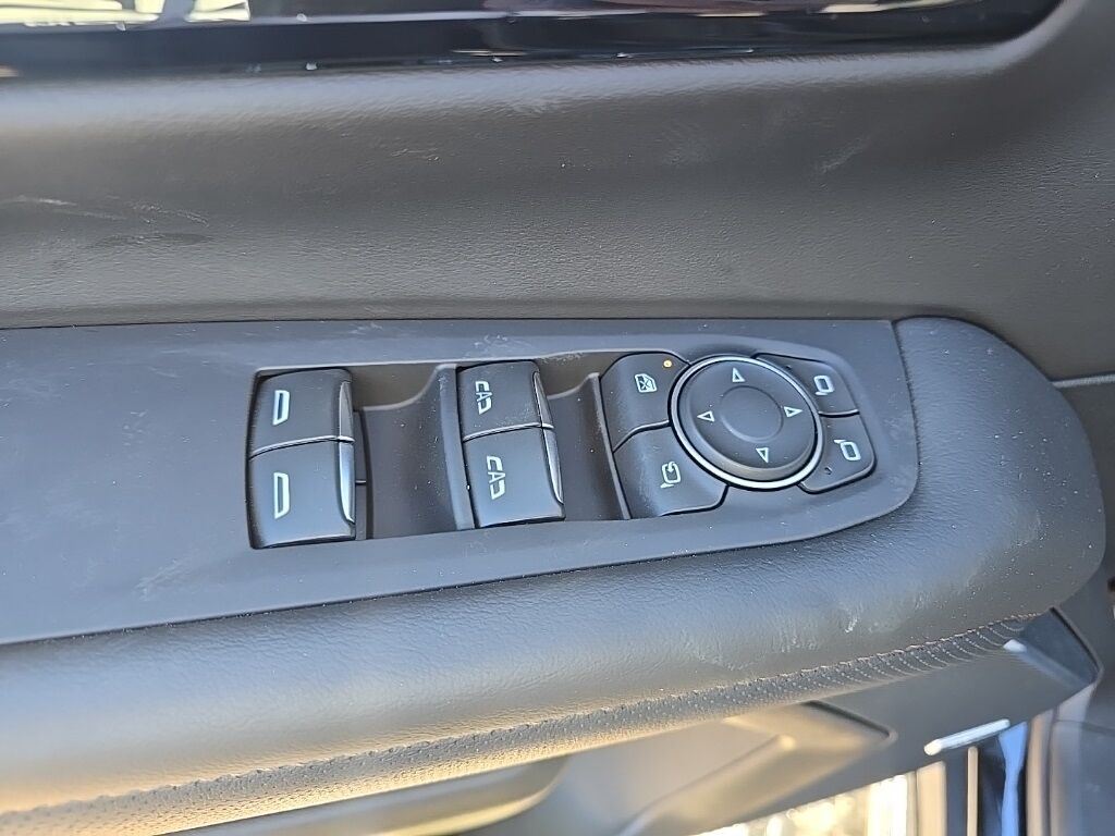 2025 Chevrolet Suburban High Country 4WD Minocqua WI 2025 Chevrolet Suburban High Country 4WD Minocqua WI