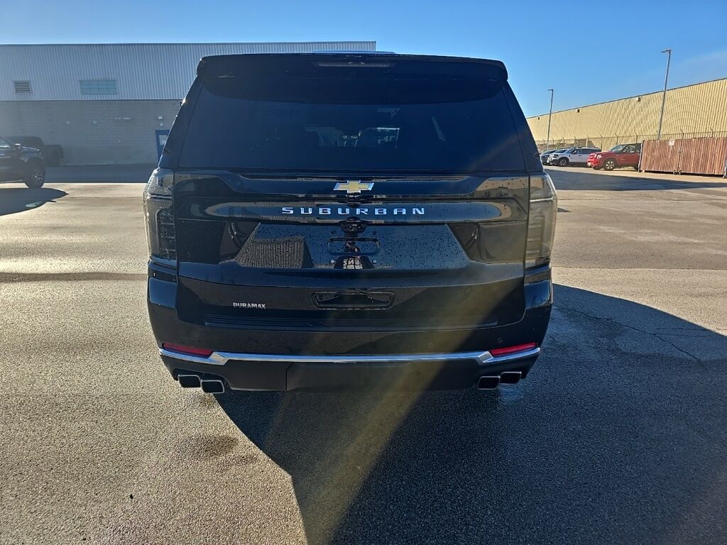 2025 Chevrolet Suburban High Country 4WD Minocqua WI 2025 Chevrolet Suburban High Country 4WD Minocqua WI