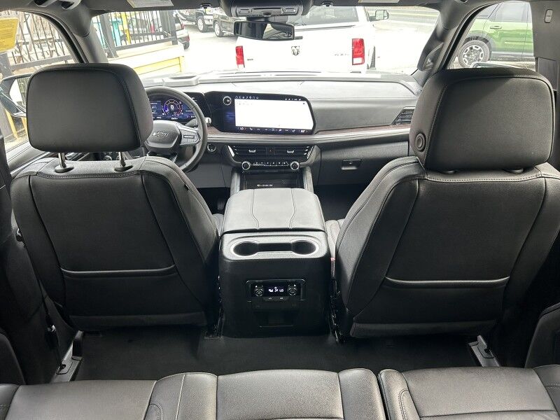 2025 Chevrolet Suburban Z71 - LIKE NEW - 8 PASSENGER Webster MA 2025 Chevrolet Suburban Z71 - LIKE NEW - 8 PASSENGER Webster MA