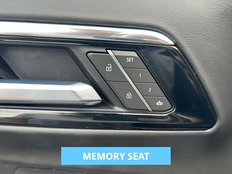 2025 Chevrolet Suburban Z71 - LIKE NEW - 8 PASSENGER Webster MA 2025 Chevrolet Suburban Z71 - LIKE NEW - 8 PASSENGER Webster MA