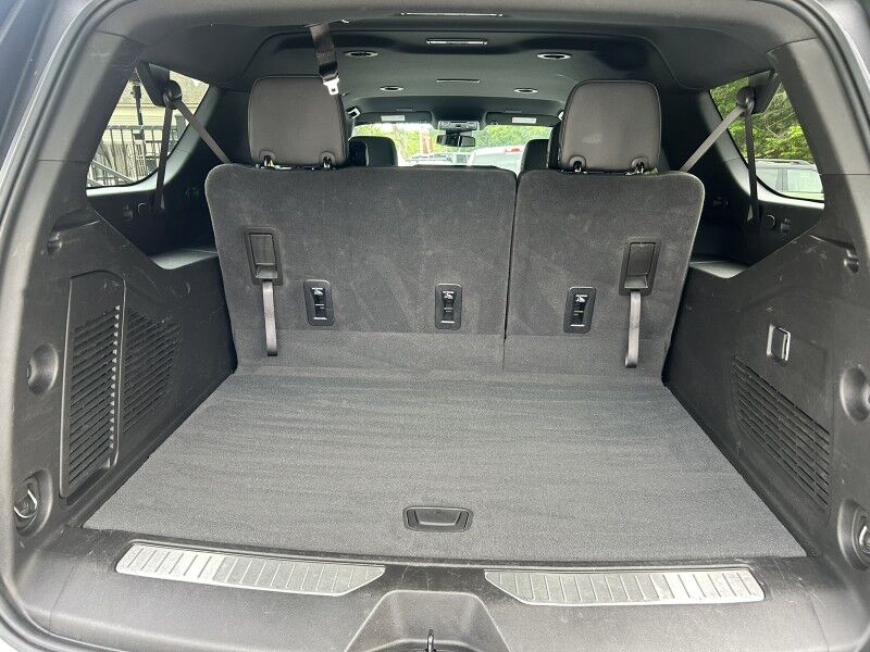2025 Chevrolet Suburban Z71 - LIKE NEW - 8 PASSENGER Webster MA 2025 Chevrolet Suburban Z71 - LIKE NEW - 8 PASSENGER Webster MA