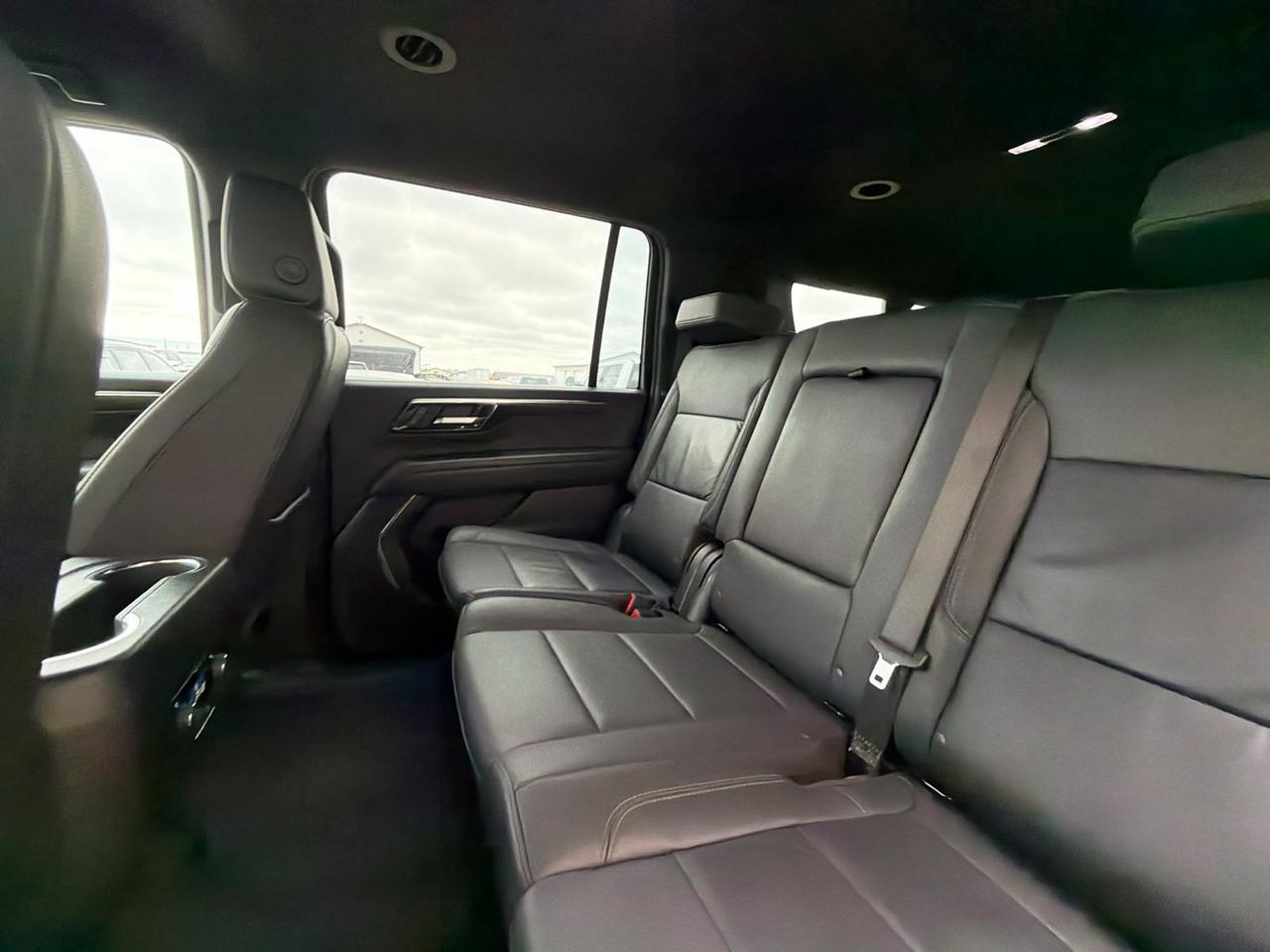 2025 Chevrolet Suburban Z71 Watertown SD 2025 Chevrolet Suburban Z71 Watertown SD