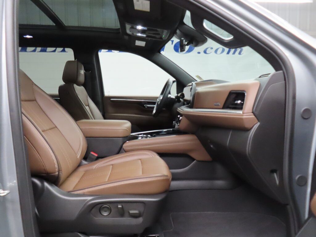 2025 Chevrolet Tahoe High Country 4WD Fond du Lac WI 2025 Chevrolet Tahoe High Country 4WD Fond du Lac WI