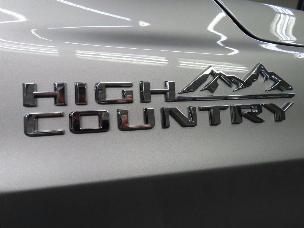 2025 Chevrolet Tahoe High Country 4WD Fond du Lac WI 2025 Chevrolet Tahoe High Country 4WD Fond du Lac WI