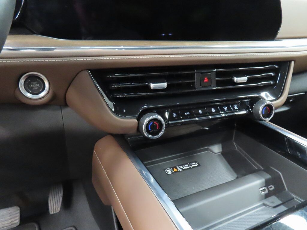 2025 Chevrolet Tahoe High Country 4WD Fond du Lac WI 2025 Chevrolet Tahoe High Country 4WD Fond du Lac WI