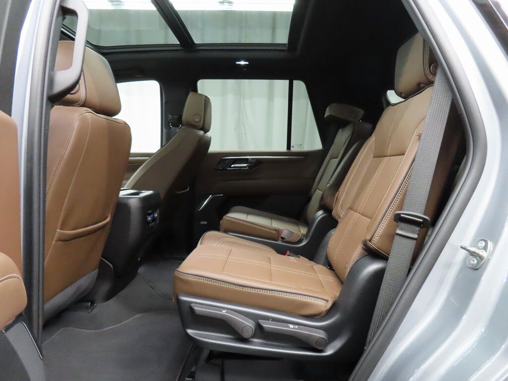 2025 Chevrolet Tahoe High Country 4WD Fond du Lac WI 2025 Chevrolet Tahoe High Country 4WD Fond du Lac WI