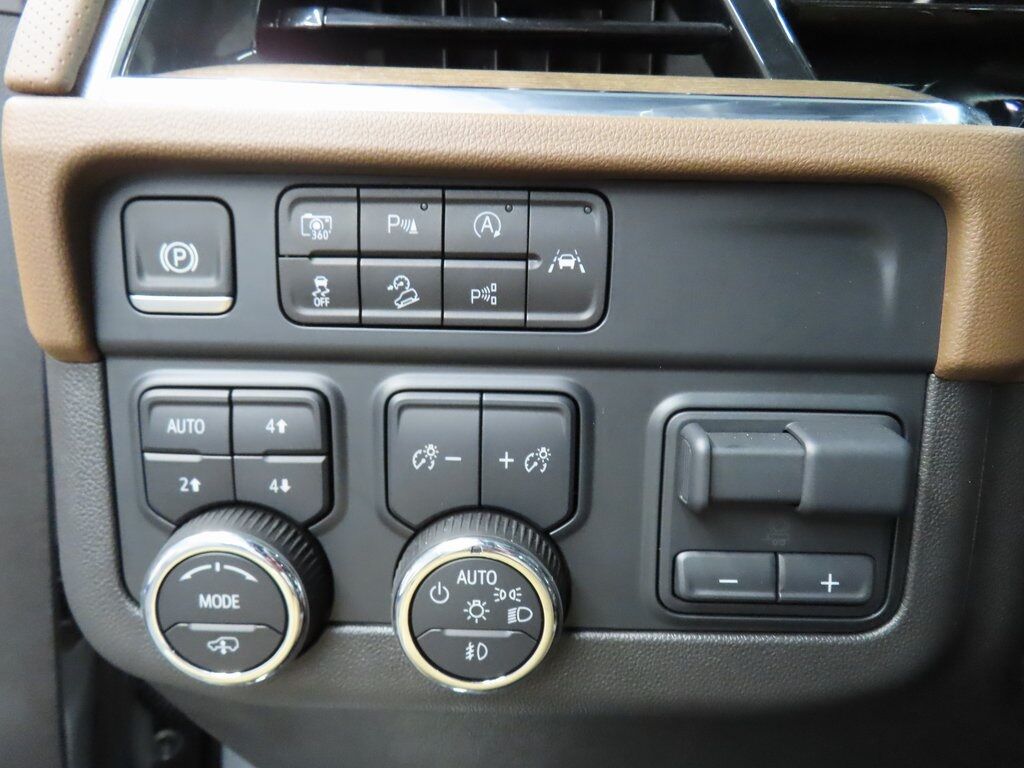 2025 Chevrolet Tahoe High Country 4WD Fond du Lac WI 2025 Chevrolet Tahoe High Country 4WD Fond du Lac WI