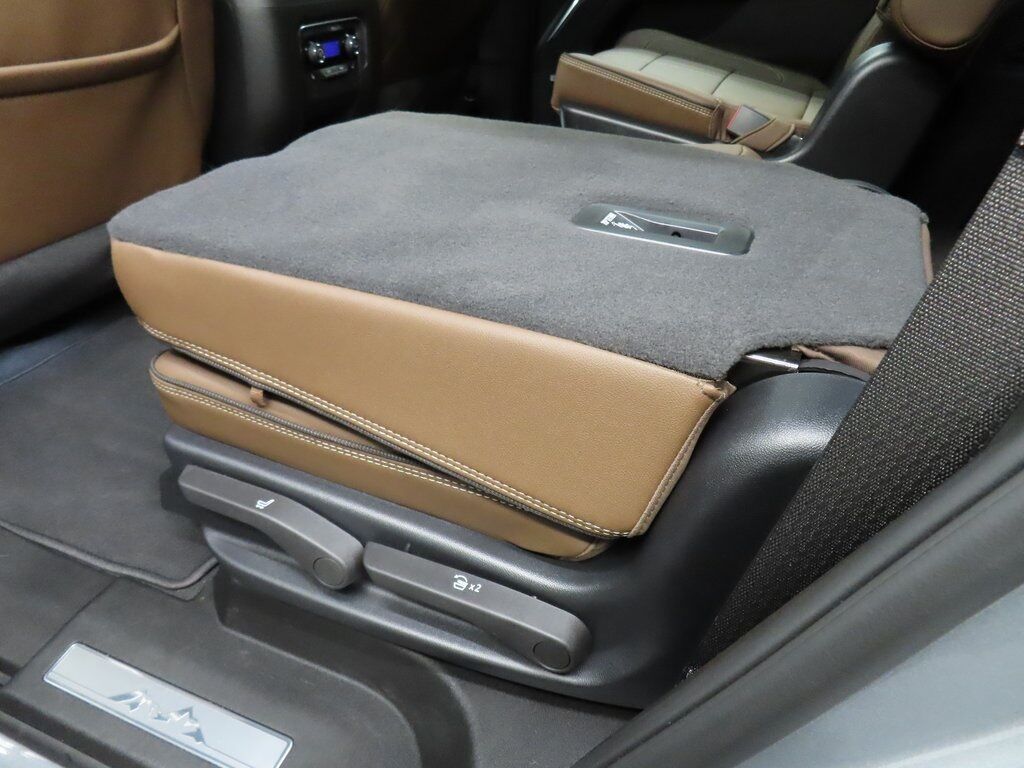 2025 Chevrolet Tahoe High Country 4WD Fond du Lac WI 2025 Chevrolet Tahoe High Country 4WD Fond du Lac WI