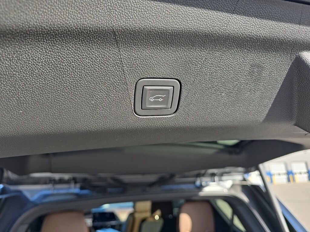 2025 Chevrolet Tahoe High Country 4WD Fond du Lac WI 2025 Chevrolet Tahoe High Country 4WD Fond du Lac WI