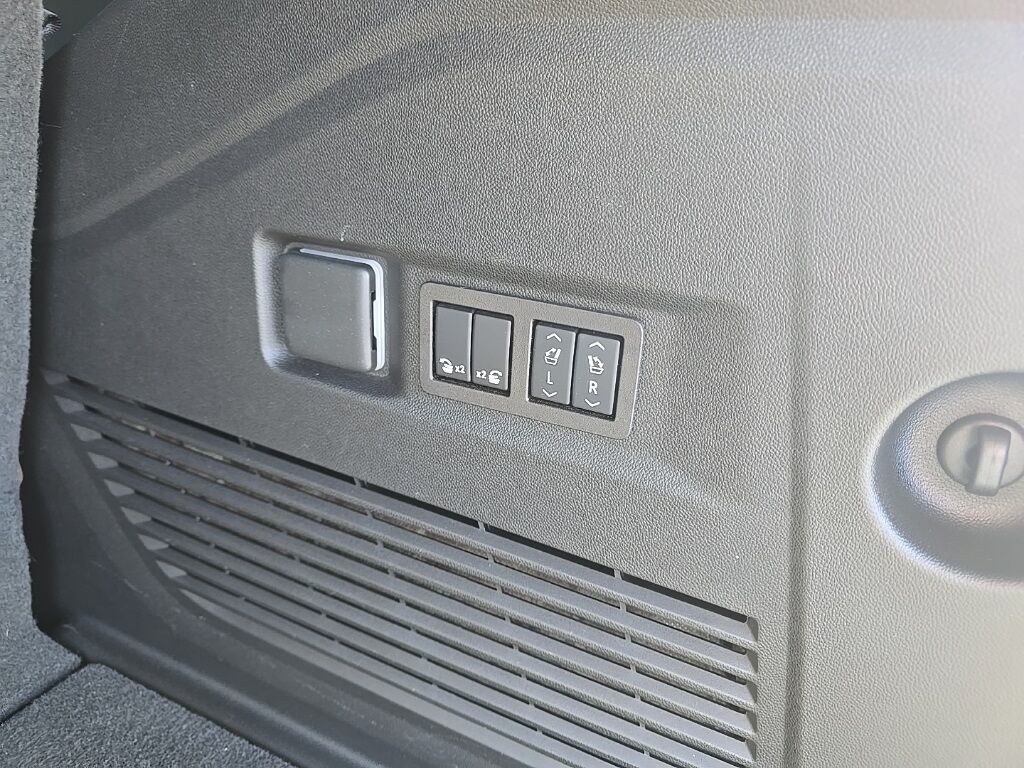 2025 Chevrolet Tahoe High Country 4WD Fond du Lac WI 2025 Chevrolet Tahoe High Country 4WD Fond du Lac WI