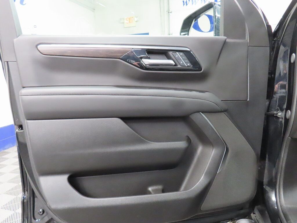 2025 Chevrolet Tahoe Z71 4WD Fond du Lac WI 2025 Chevrolet Tahoe Z71 4WD Fond du Lac WI