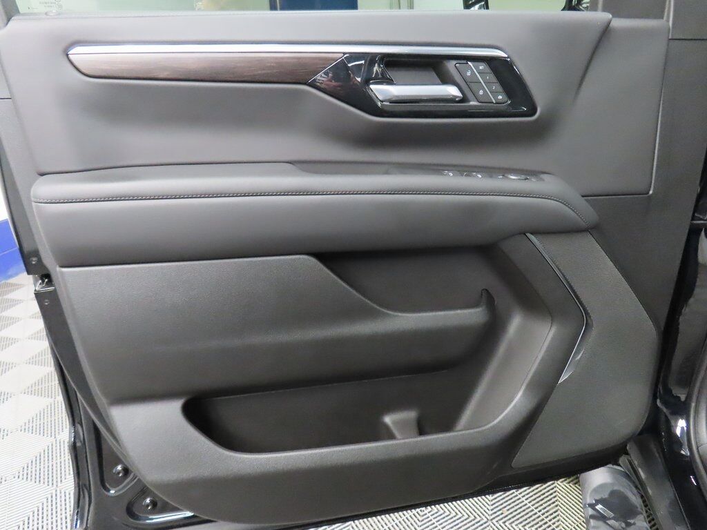 2025 Chevrolet Tahoe Z71 4WD Fond du Lac WI 2025 Chevrolet Tahoe Z71 4WD Fond du Lac WI