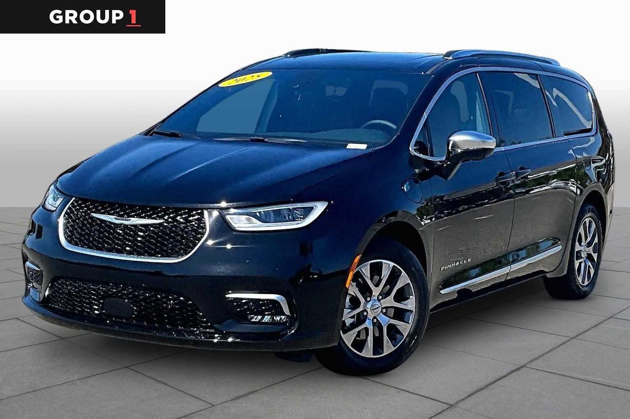 2025 Chrysler Pacifica Hybrid Pinnacle 2025 Chrysler Pacifica Hybrid Pinnacle