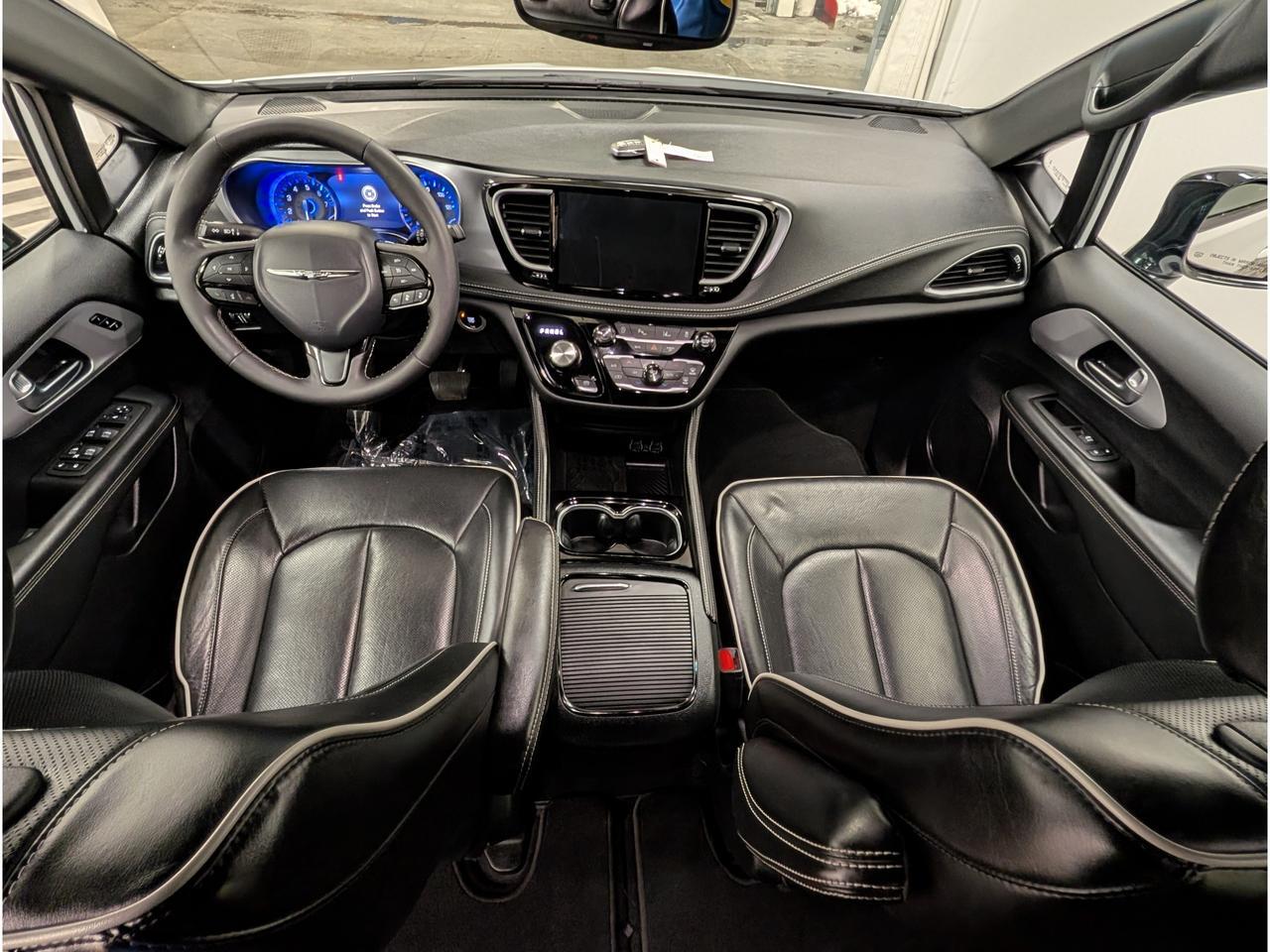2025 Chrysler Pacifica Limited Bozeman MT