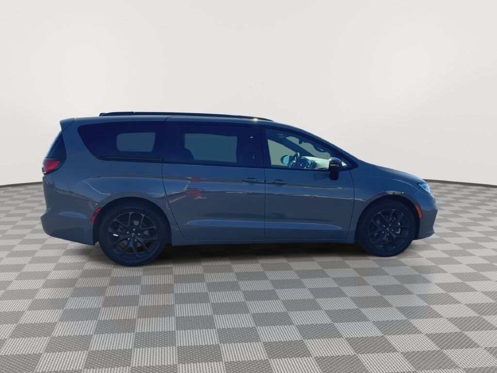 2025 Chrysler Pacifica Limited Oklahoma City OK