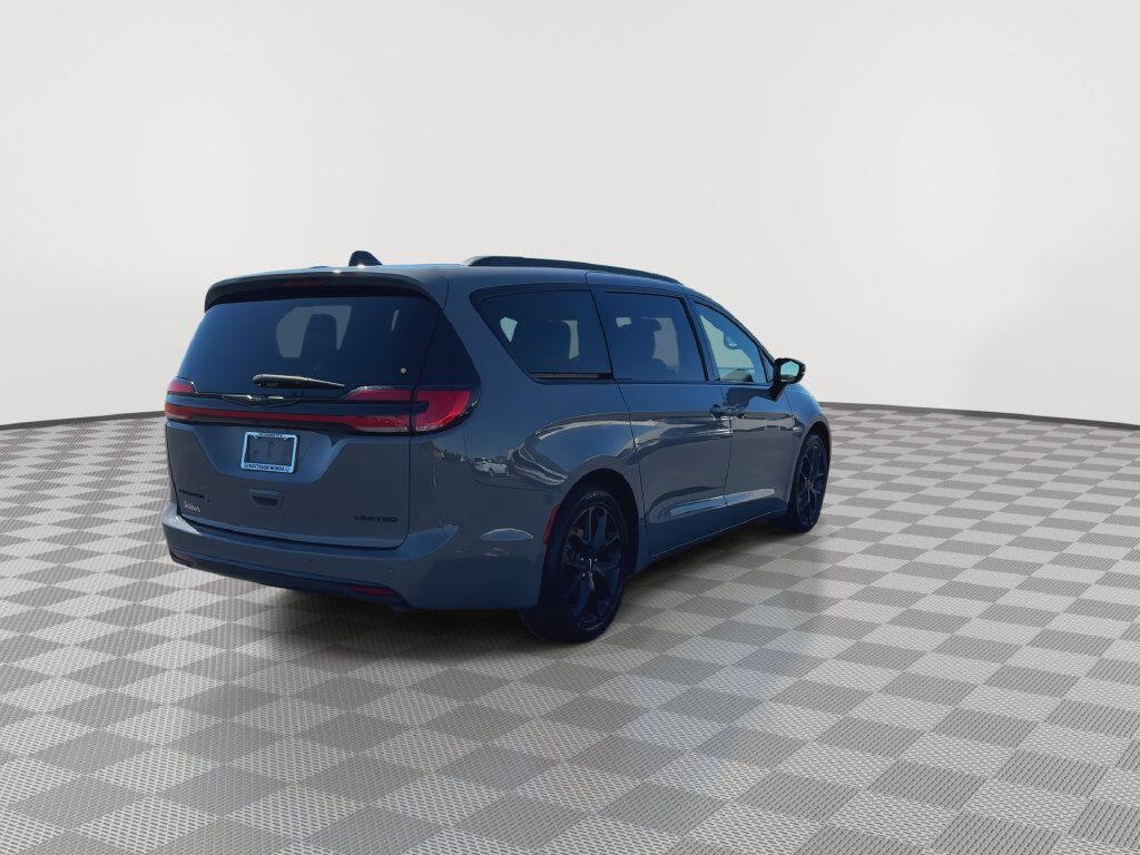 2025 Chrysler Pacifica Limited Oklahoma City OK