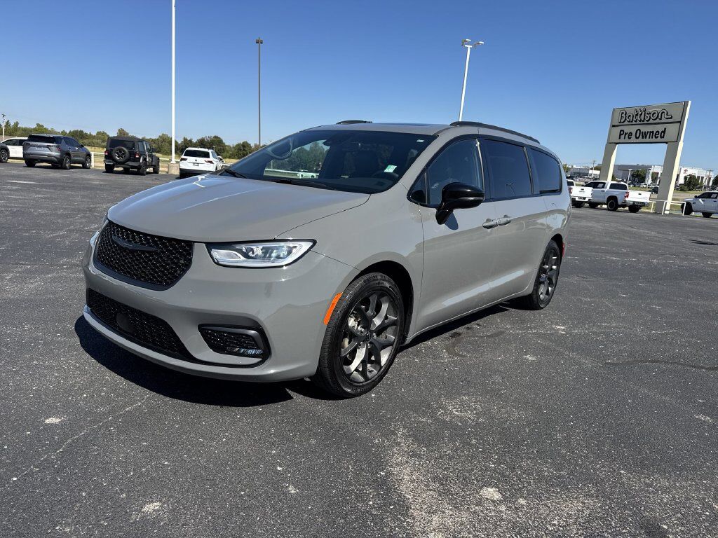 2025 Chrysler Pacifica