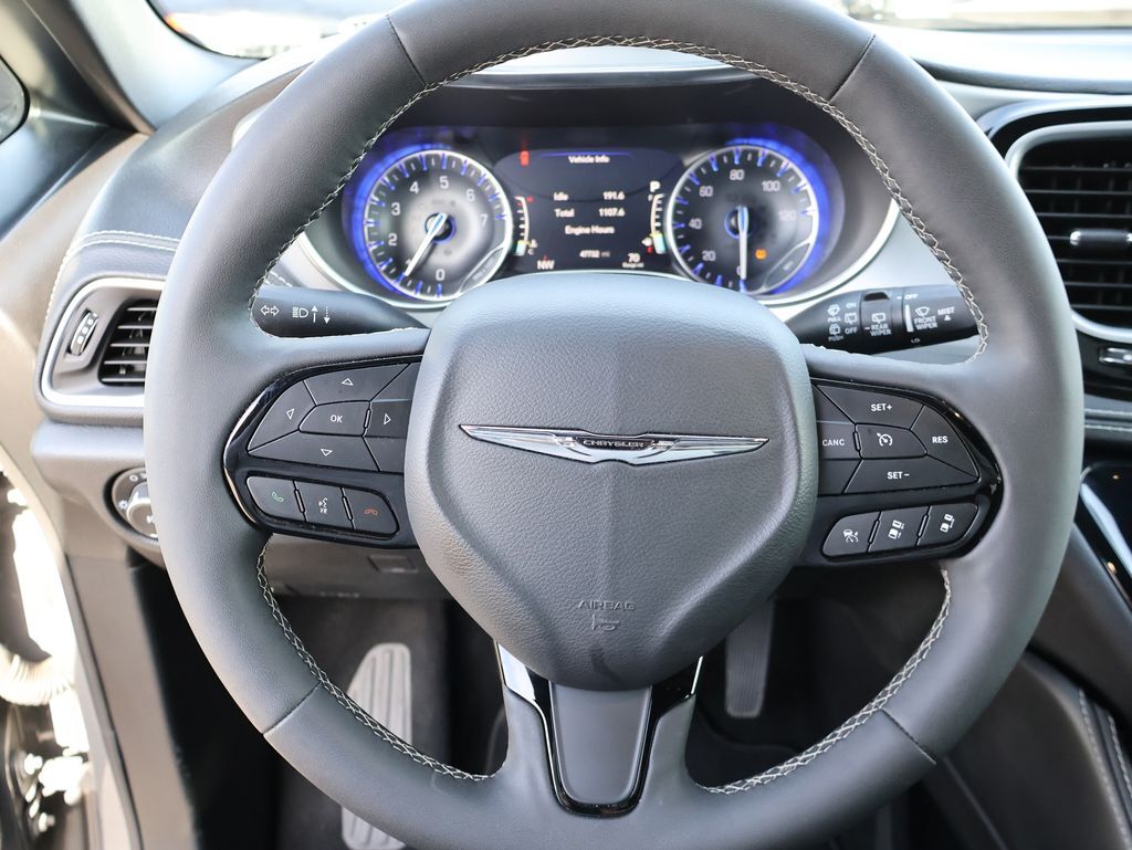 2025 Chrysler Pacifica Limited