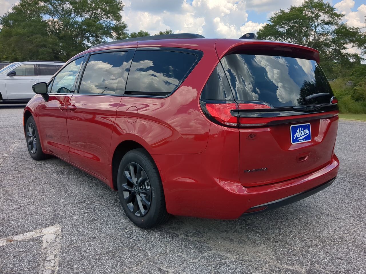 2025 Chrysler Pacifica Select Appleton WI