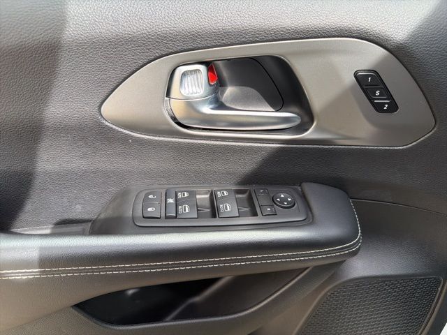 2025 Chrysler Pacifica Select Watertown SD 2025 Chrysler Pacifica Select Watertown SD