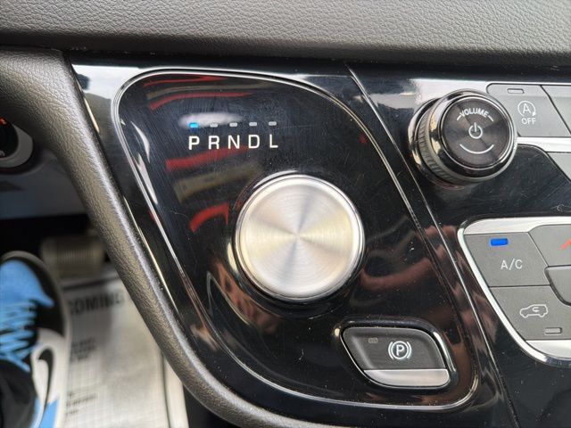 2025 Chrysler Pacifica Select Watertown SD 2025 Chrysler Pacifica Select Watertown SD