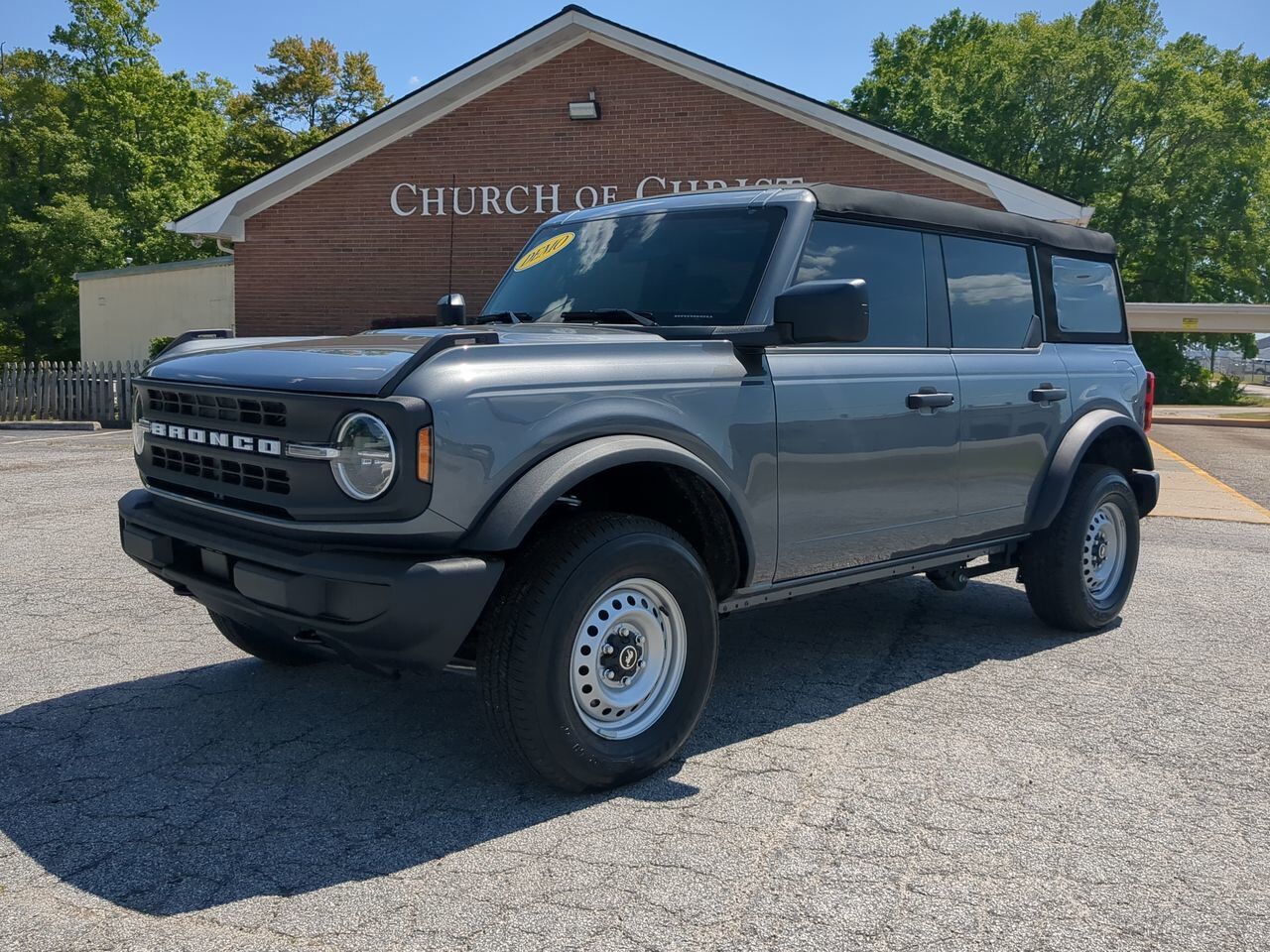2025 Ford Bronco Base Appleton WI