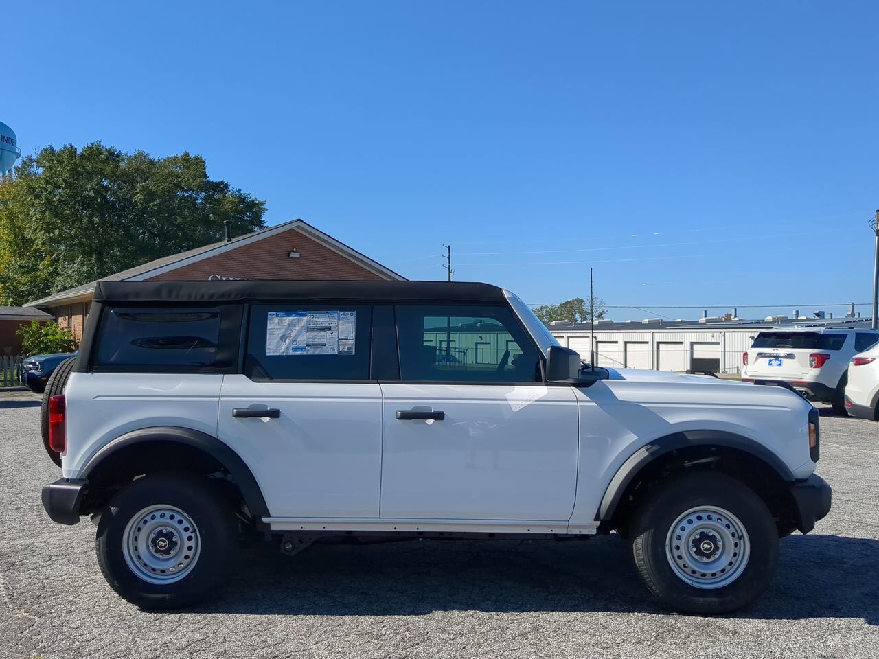 2025 Ford Bronco Base Appleton WI