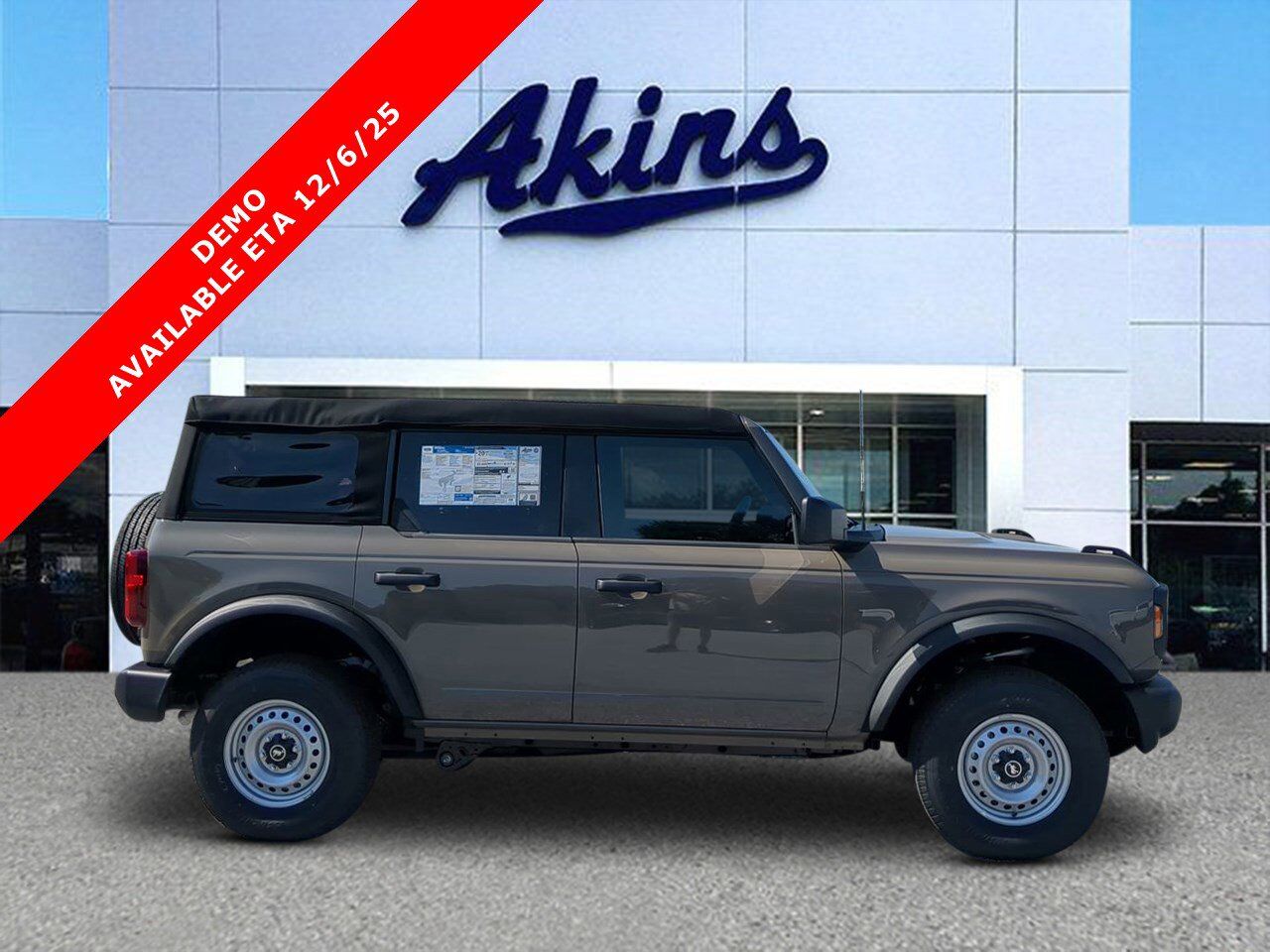 2025 Ford Bronco Base Appleton WI