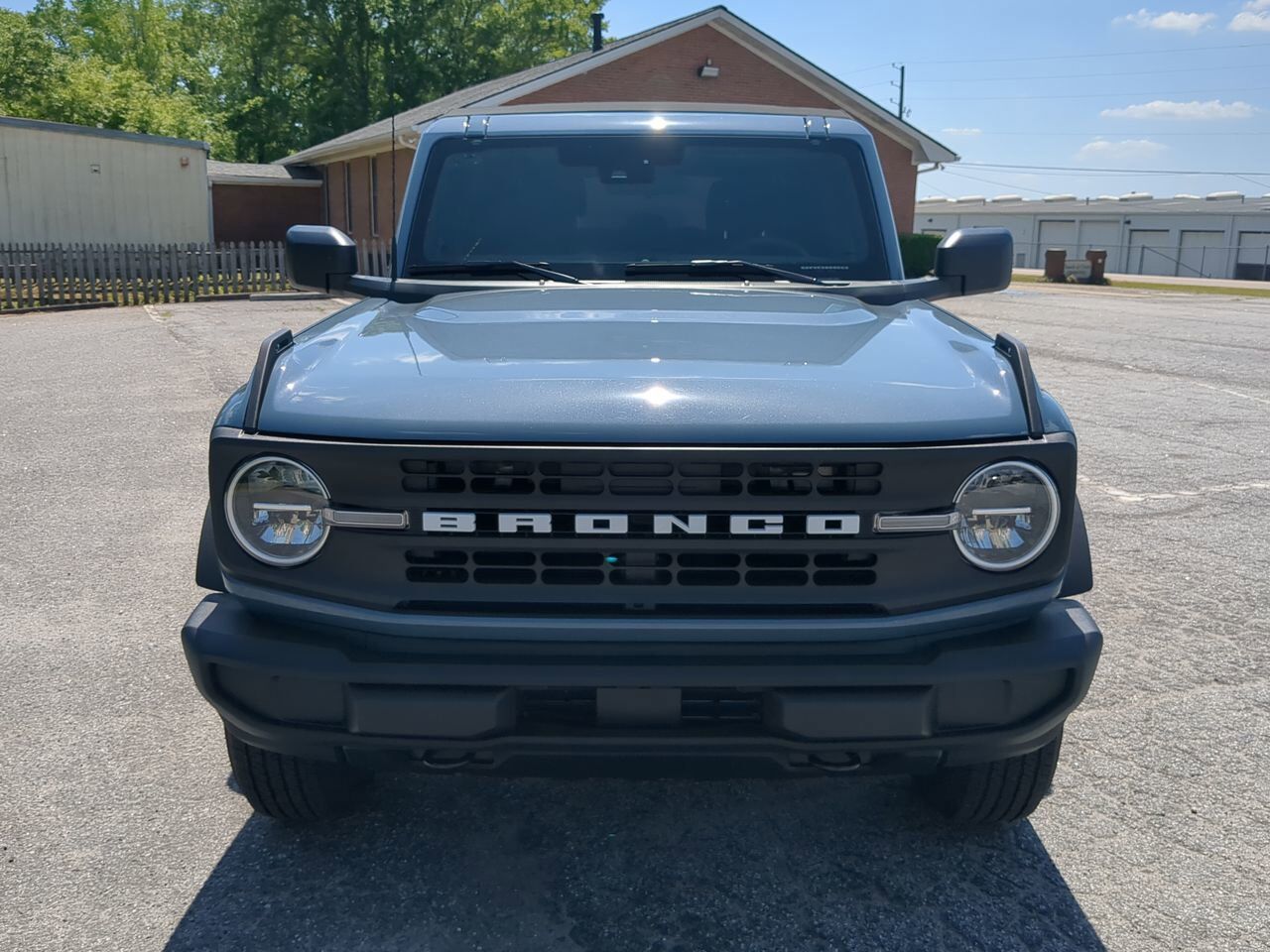2025 Ford Bronco Base Appleton WI