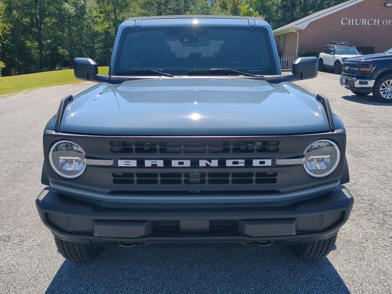 2025 Ford Bronco Base Appleton WI