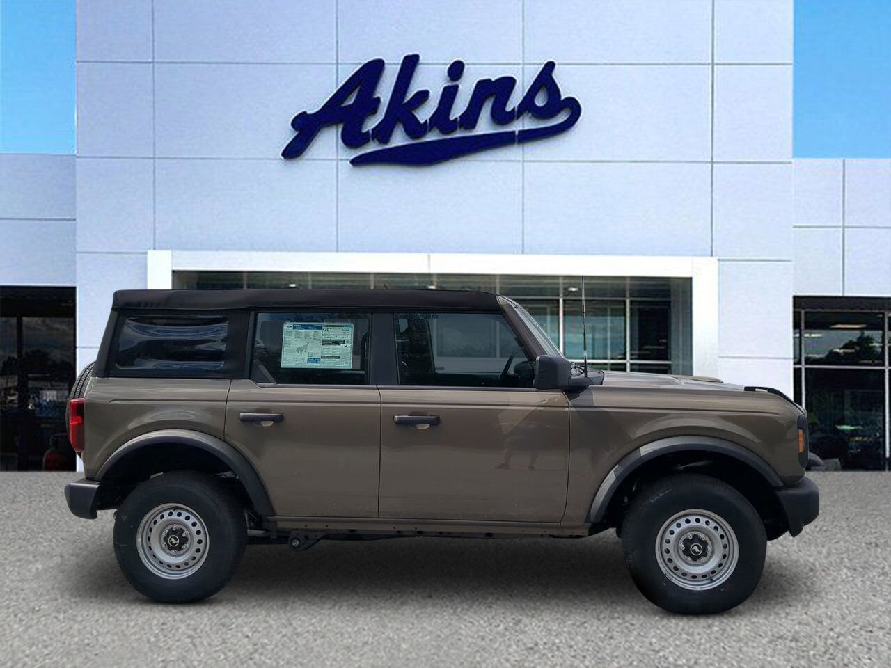 2025 Ford Bronco Base Appleton WI