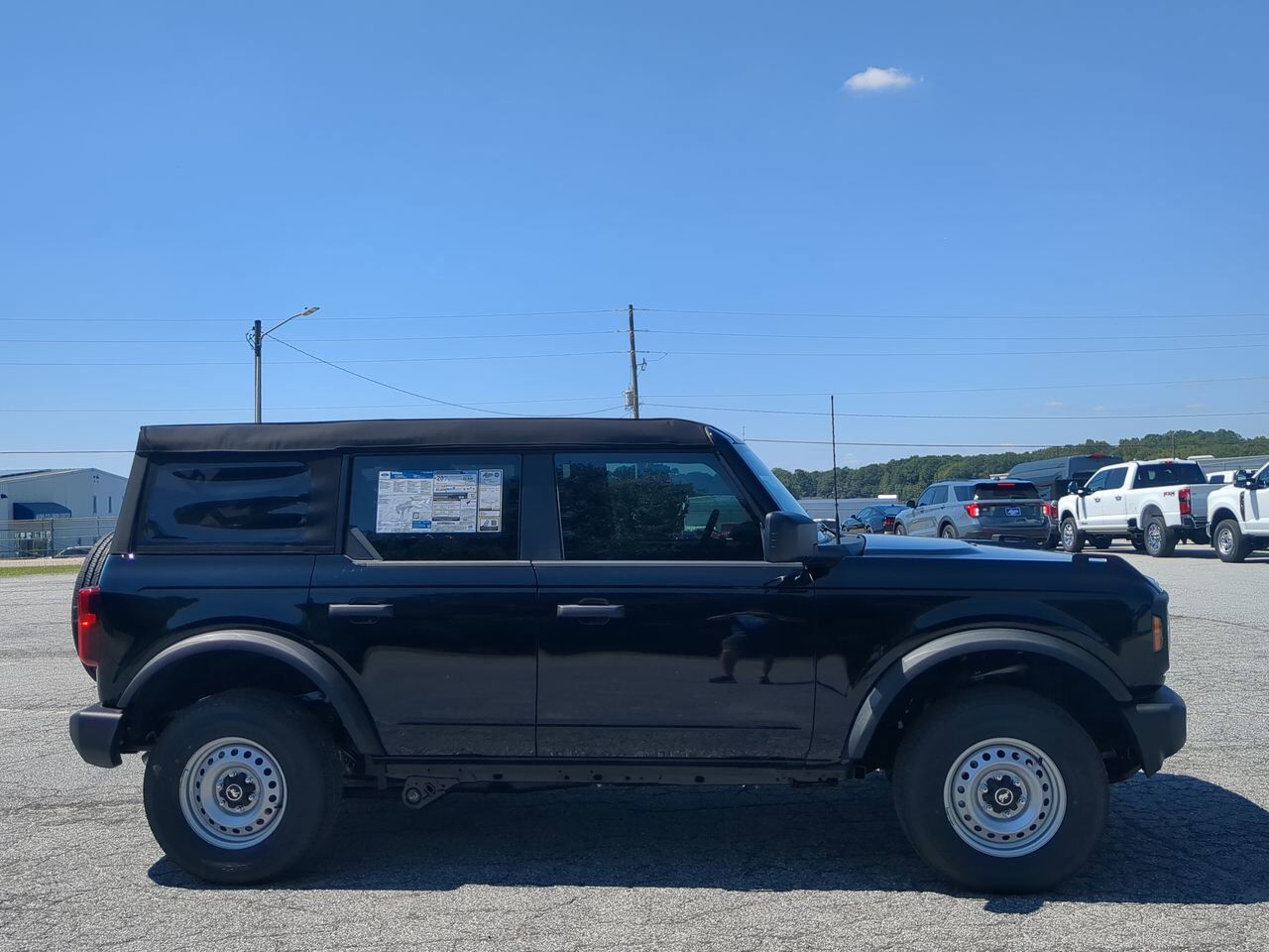 2025 Ford Bronco Base Appleton WI