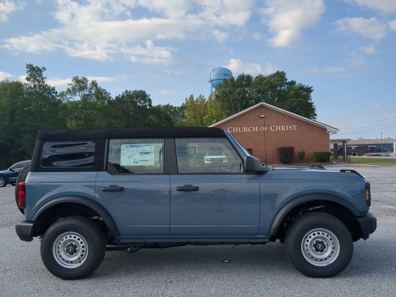 2025 Ford Bronco Base Appleton WI