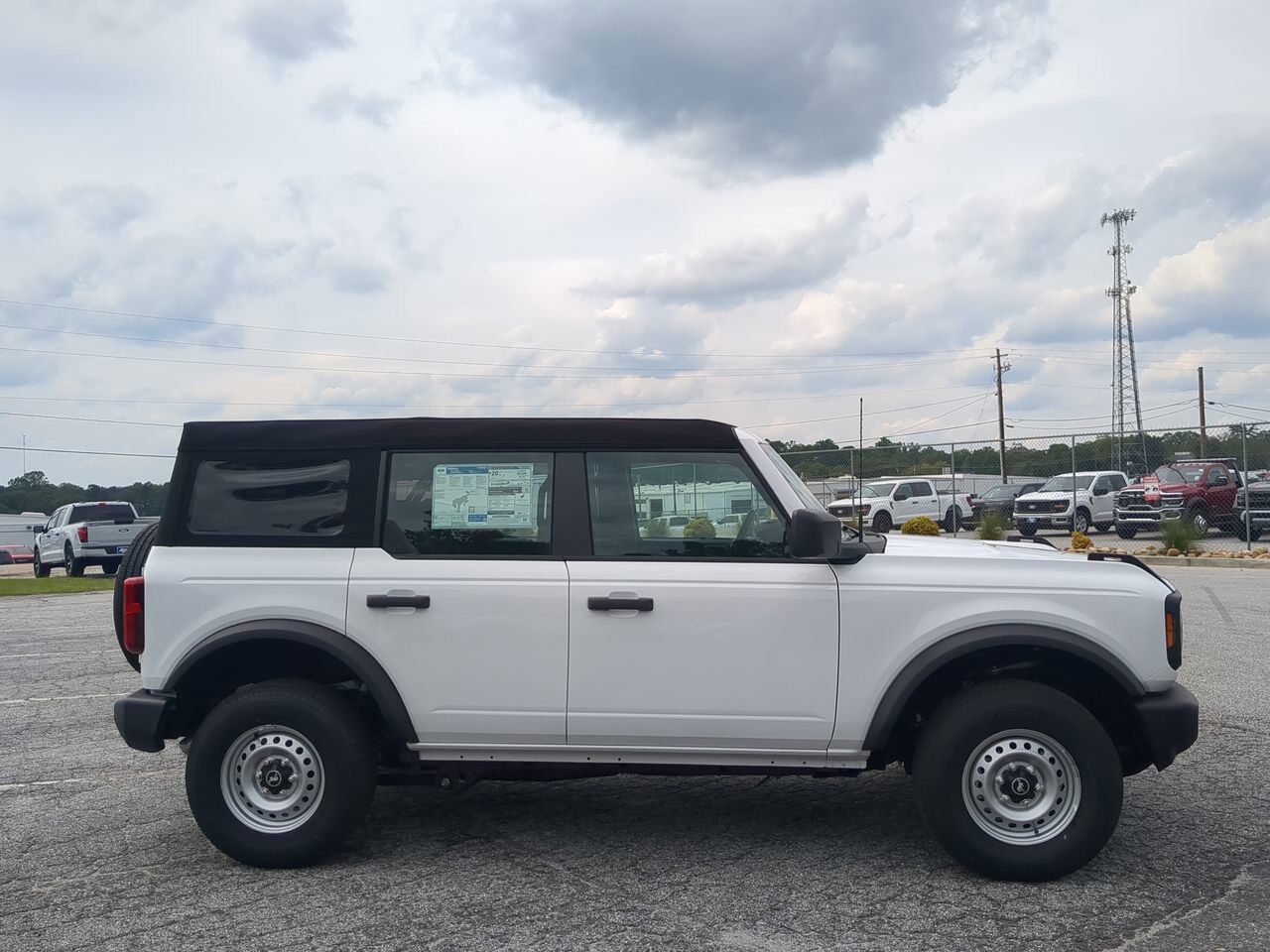 2025 Ford Bronco Base Appleton WI