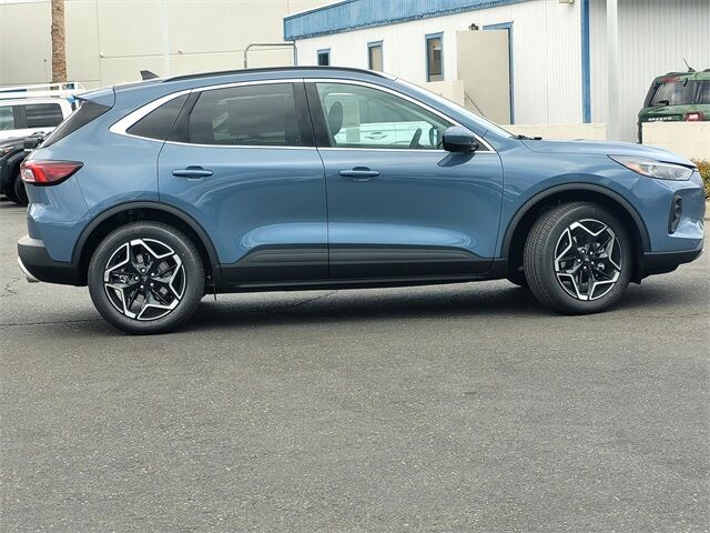 2025 Ford Escape Hybrid Platinum Roseville CA
