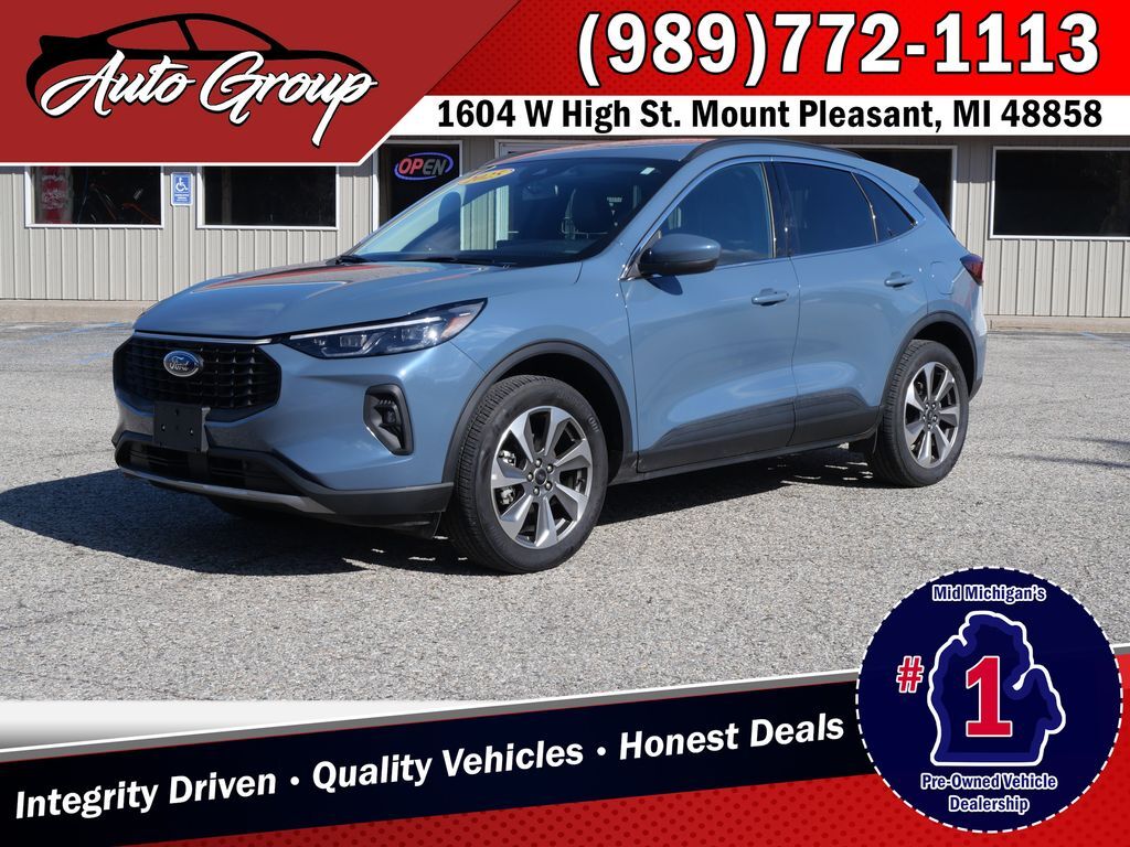 2025 Ford Escape Platinum