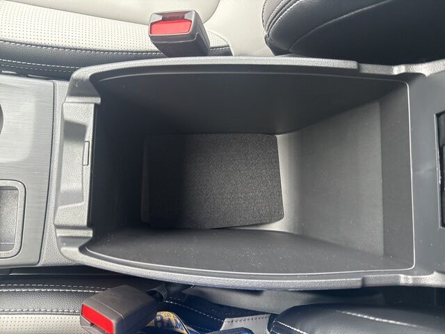 2025 Ford Escape Plug-In Hybrid Base Watertown SD 2025 Ford Escape Plug-In Hybrid Base Watertown SD