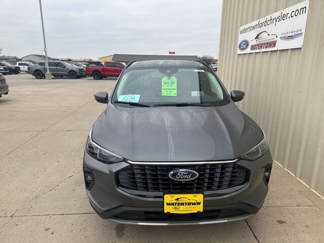 2025 Ford Escape Plug-In Hybrid Base Watertown SD 2025 Ford Escape Plug-In Hybrid Base Watertown SD