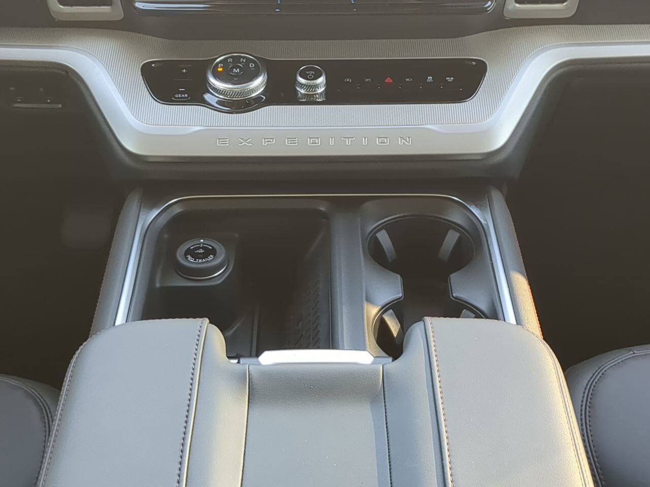 2025 Ford Expedition Active Appleton WI