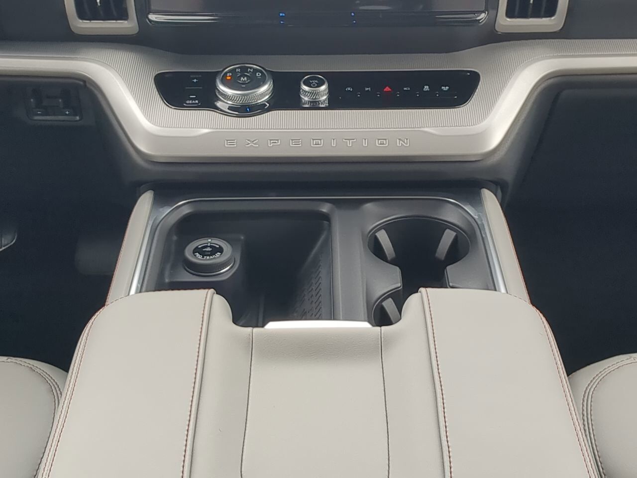 2025 Ford Expedition Active Appleton WI