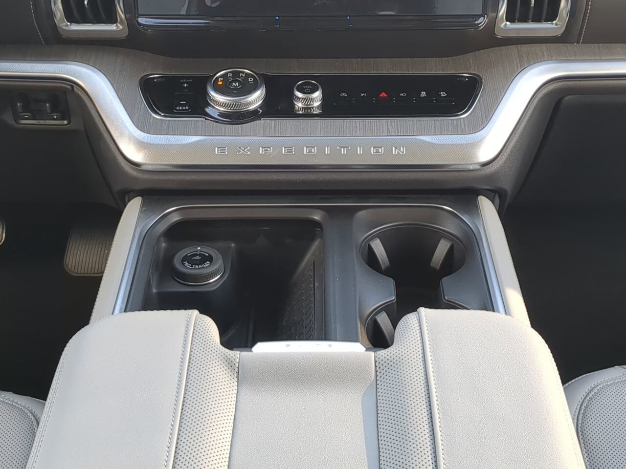 2025 Ford Expedition Max Platinum Appleton WI