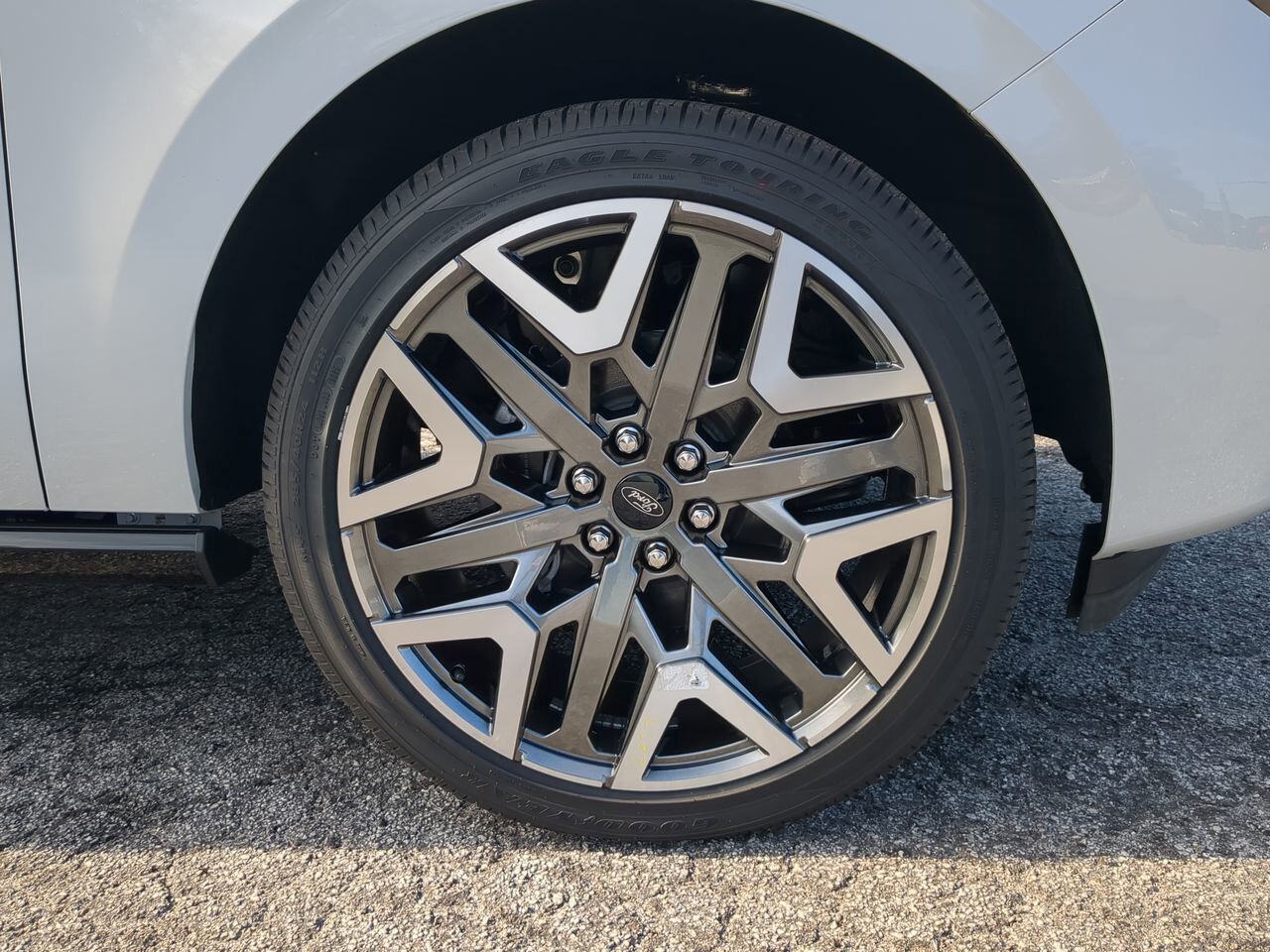 2025 Ford Expedition Max Platinum Appleton WI