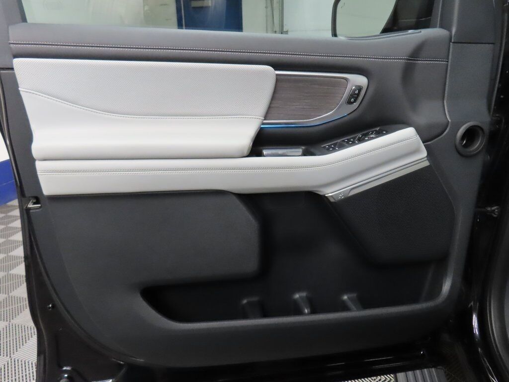 2025 Ford Expedition Platinum 4WD Fond du Lac WI 2025 Ford Expedition Platinum 4WD Fond du Lac WI