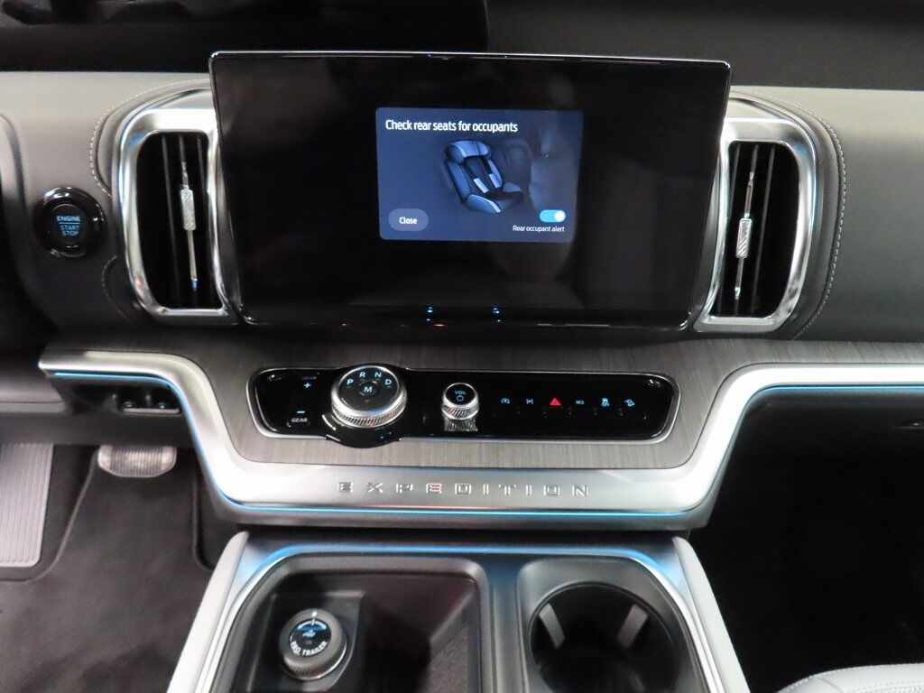 2025 Ford Expedition Platinum 4WD Fond du Lac WI 2025 Ford Expedition Platinum 4WD Fond du Lac WI